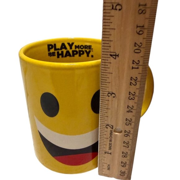 Pompano Isle Casino Ceramic Yellow Mug Cup Play More Be Happy Set of 2 - Picture 10 of 11